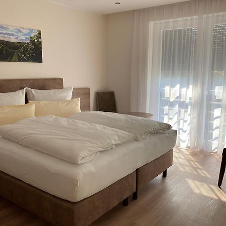 Gaestehaus Zum Weintraum Eimsheim Luaran gambar