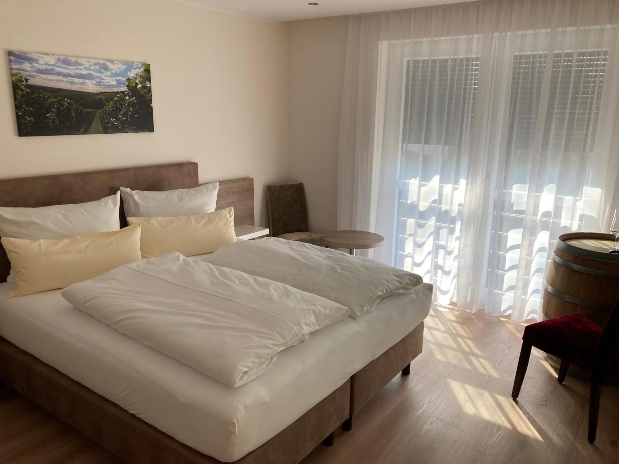 Gaestehaus Zum Weintraum Eimsheim Luaran gambar